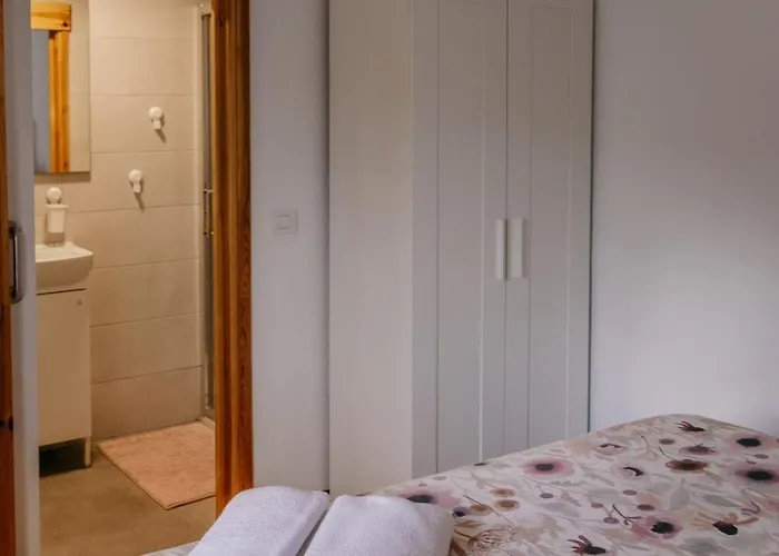 Casa Con Jardin Familias Y Grupos